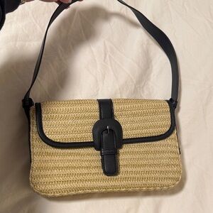 ⚜️ Straw Ivory and Black shoulder handbag